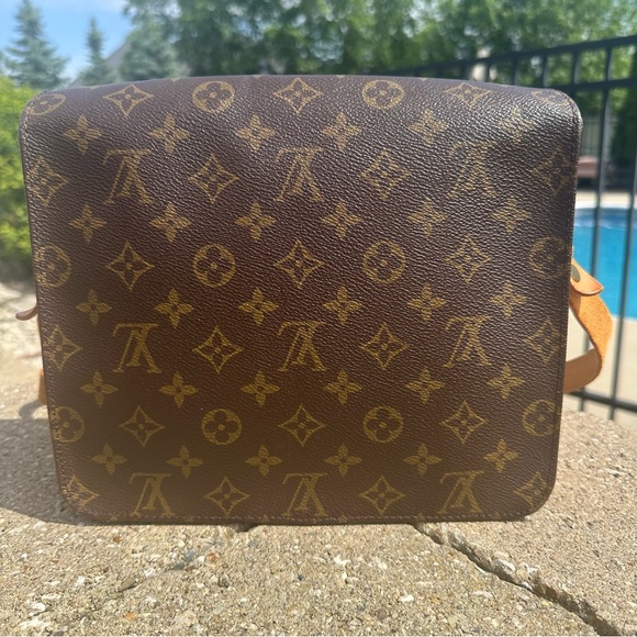 Louis Vuitton Monogram Cartouchiere GM - Picture 2 of 15